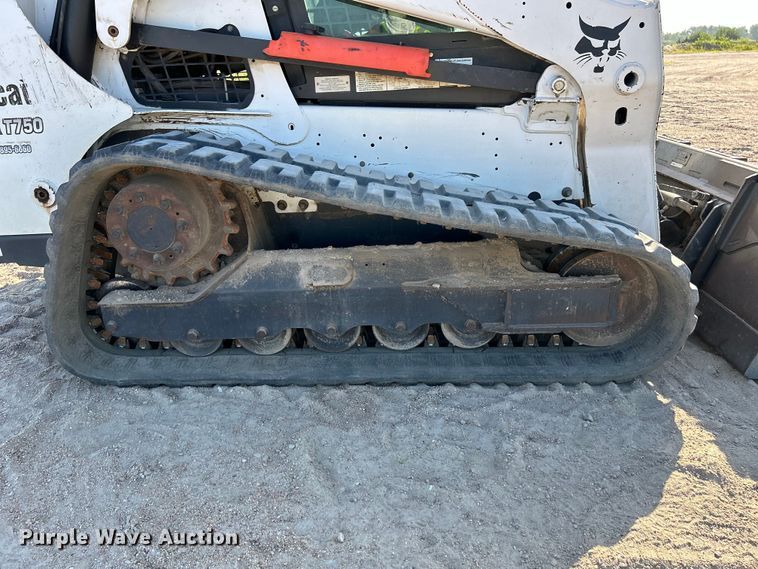 image for item NM9864 2016 Bobcat T750 tracked skid steer loader