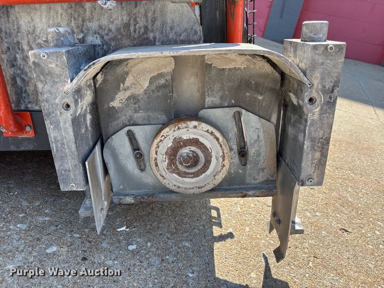 image for item NM9868 Husqvarna Soff-Cut 4000 concrete saw