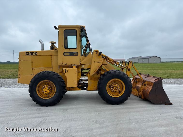 image for item NM9869 1979 Clark 35C wheel loader