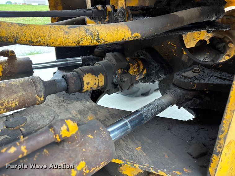 image for item NM9869 1979 Clark 35C wheel loader