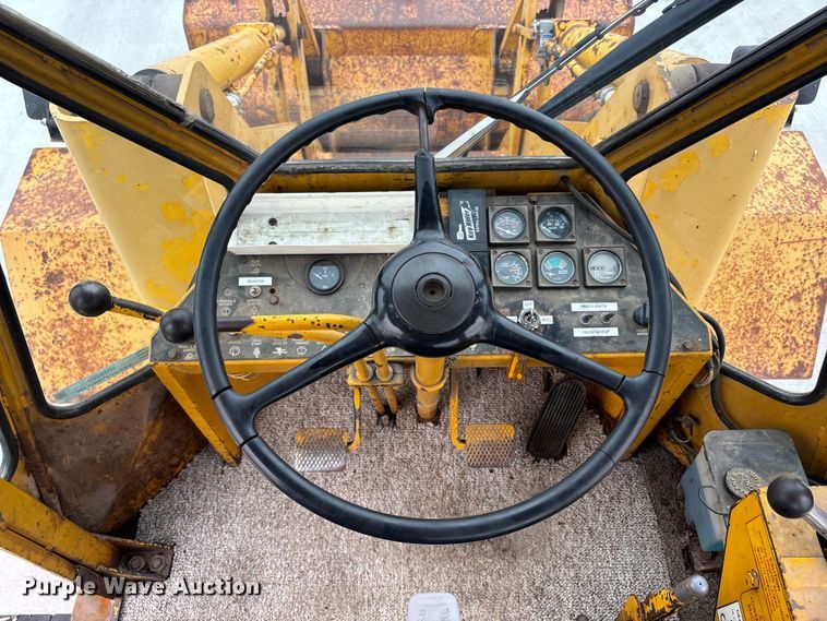 image for item NM9869 1979 Clark 35C wheel loader