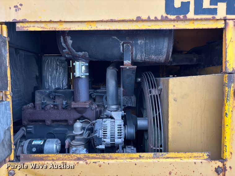 image for item NM9869 1979 Clark 35C wheel loader