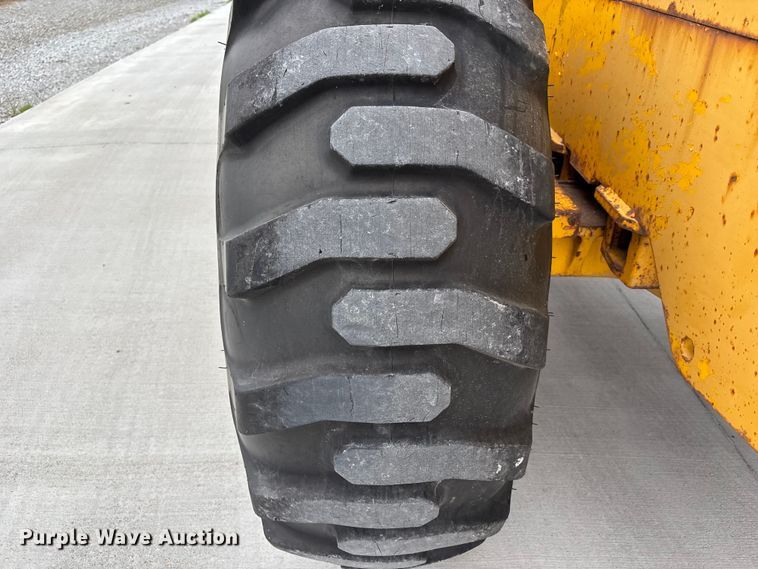 image for item NM9869 1979 Clark 35C wheel loader