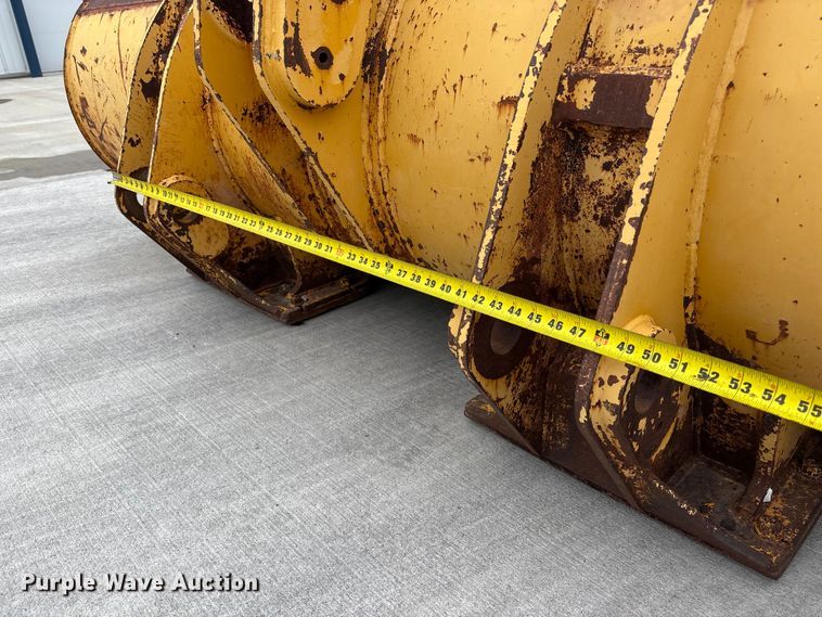 image for item NM9870 John Deere Loader bucket