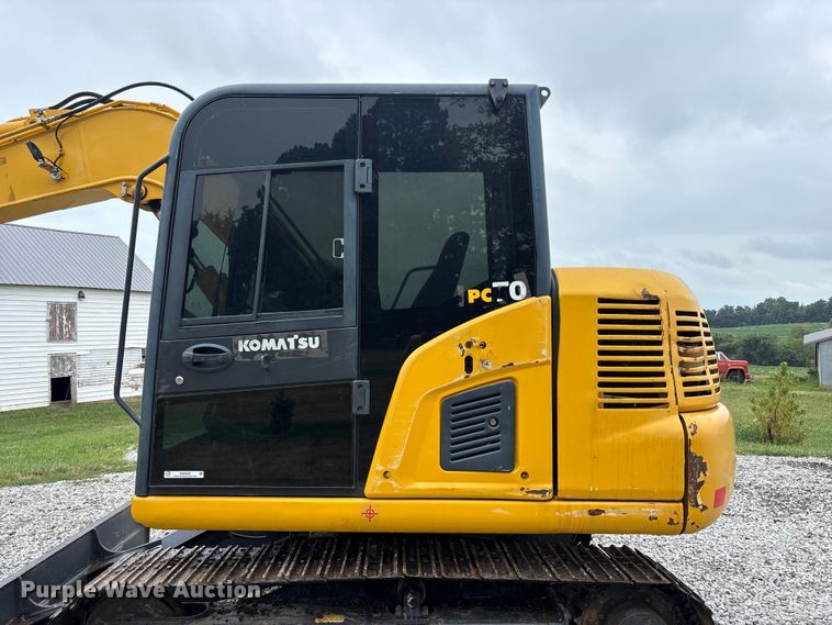 image for item NM9890 2003 Komatsu PC70-8 mini excavator