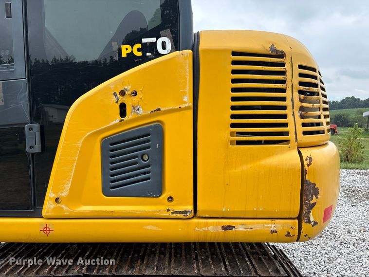 image for item NM9890 2003 Komatsu PC70-8 mini excavator