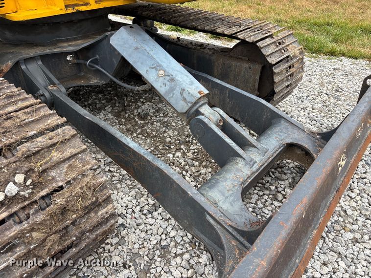 image for item NM9890 2003 Komatsu PC70-8 mini excavator
