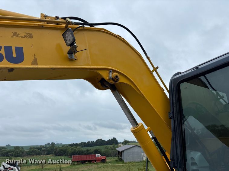 image for item NM9890 2003 Komatsu PC70-8 mini excavator