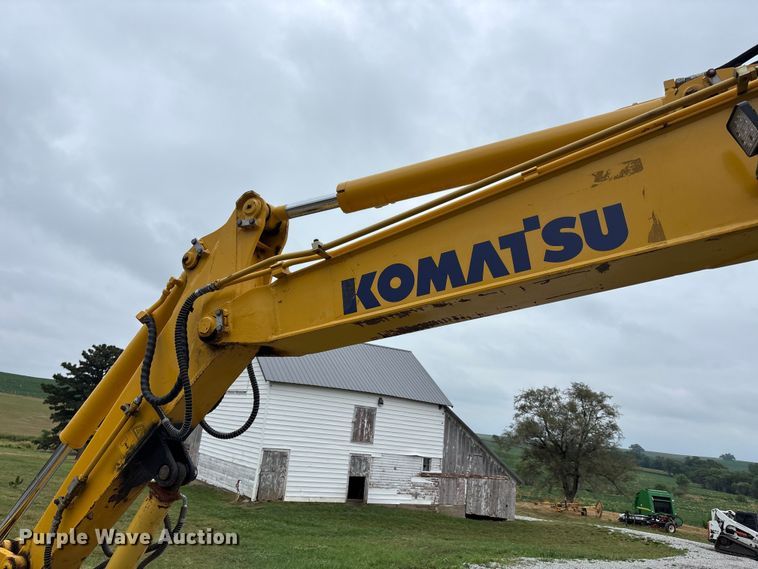 image for item NM9890 2003 Komatsu PC70-8 mini excavator