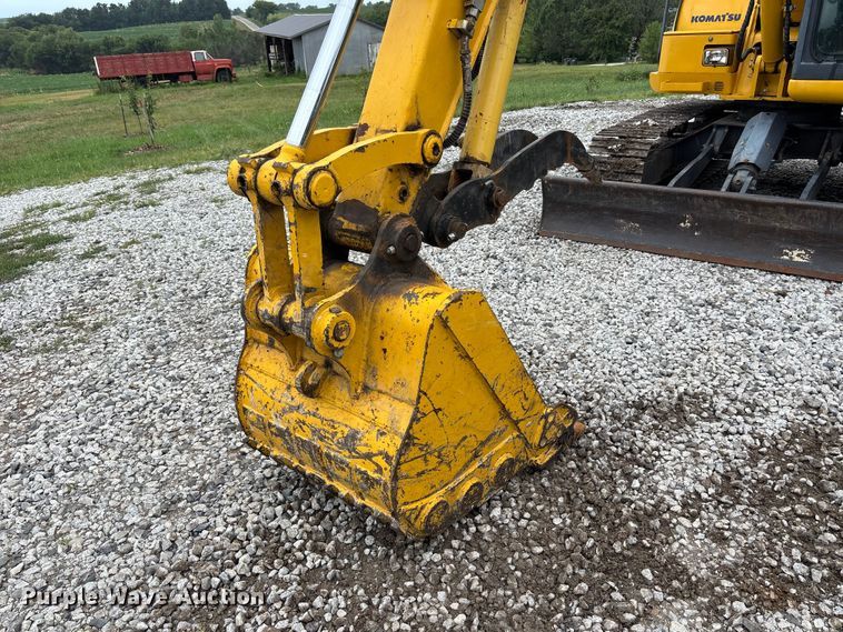 image for item NM9890 2003 Komatsu PC70-8 mini excavator