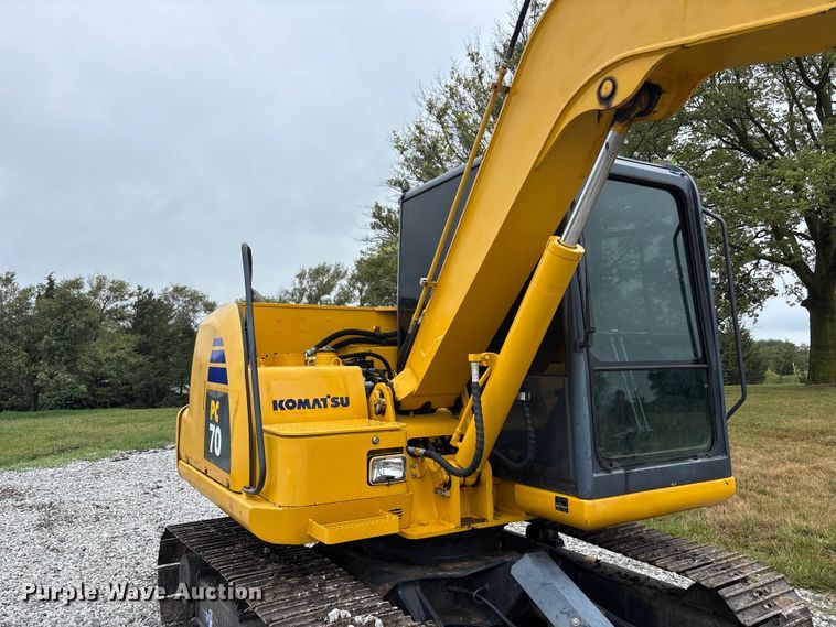 image for item NM9890 2003 Komatsu PC70-8 mini excavator
