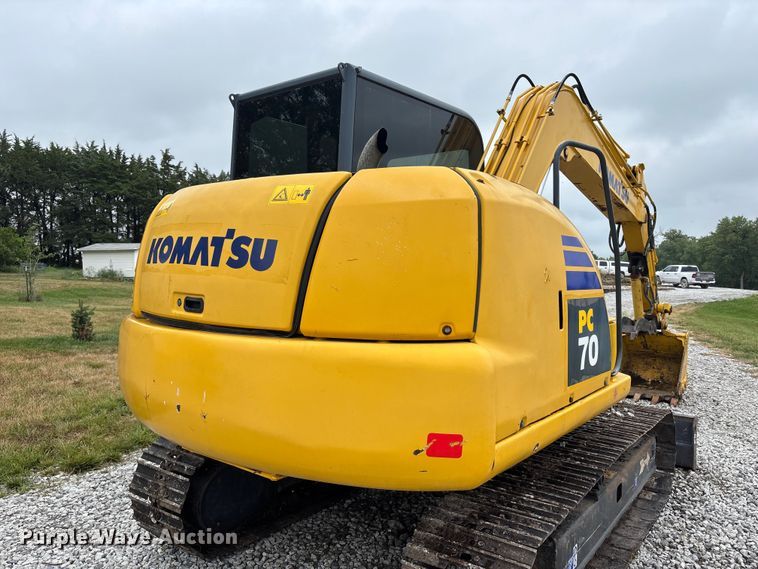 image for item NM9890 2003 Komatsu PC70-8 mini excavator