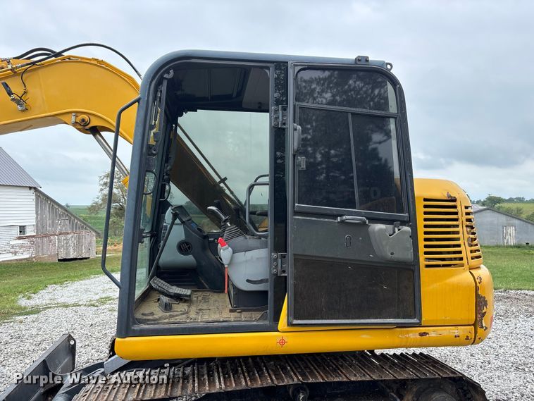 image for item NM9890 2003 Komatsu PC70-8 mini excavator