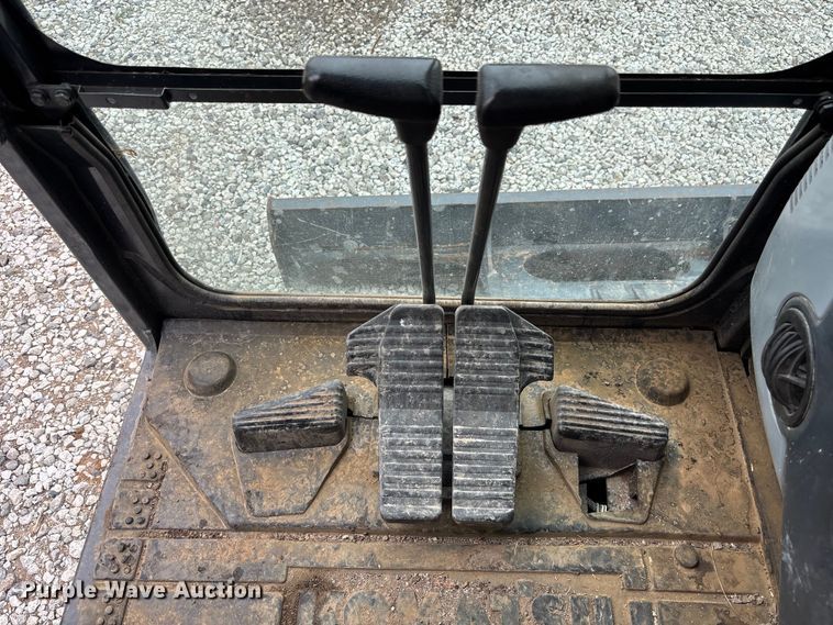 image for item NM9890 2003 Komatsu PC70-8 mini excavator