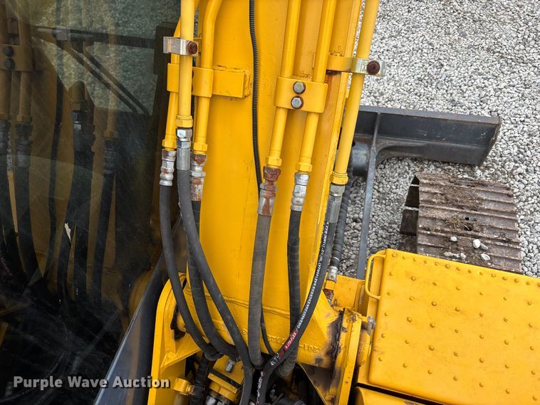 image for item NM9890 2003 Komatsu PC70-8 mini excavator