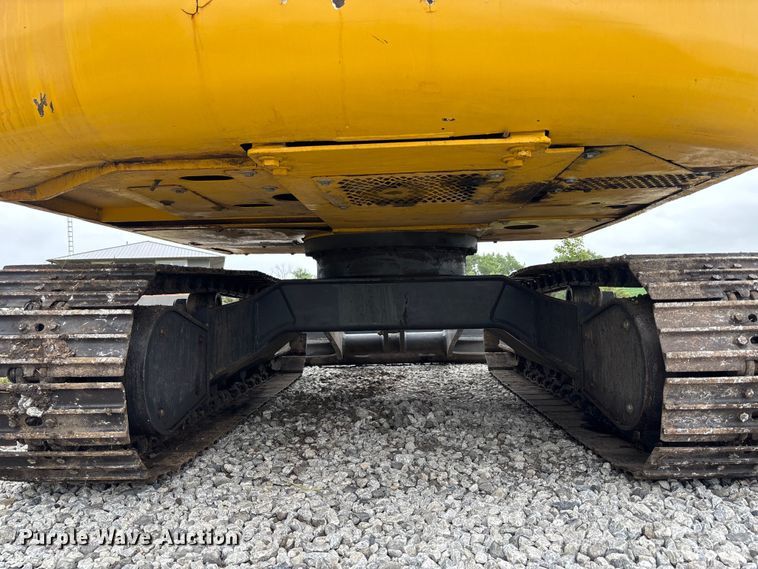 image for item NM9890 2003 Komatsu PC70-8 mini excavator