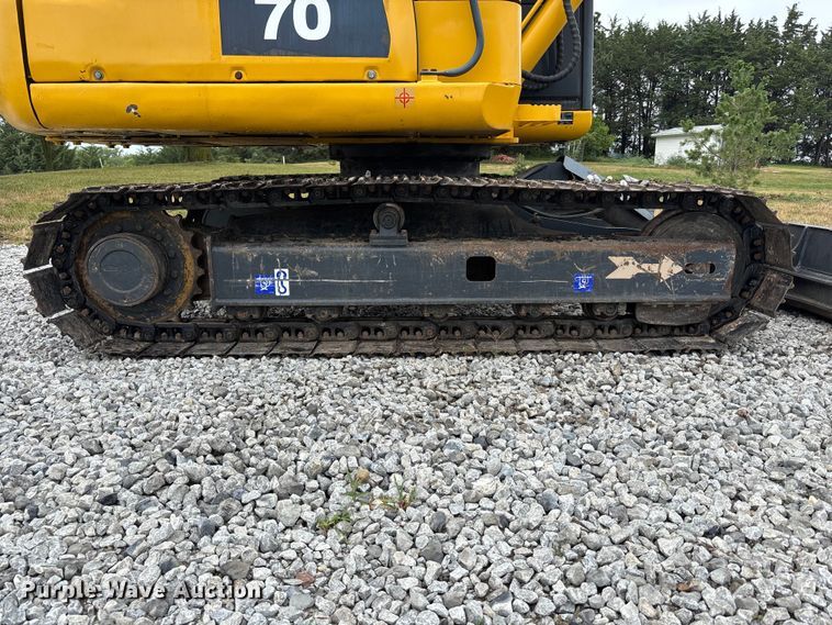 image for item NM9890 2003 Komatsu PC70-8 mini excavator