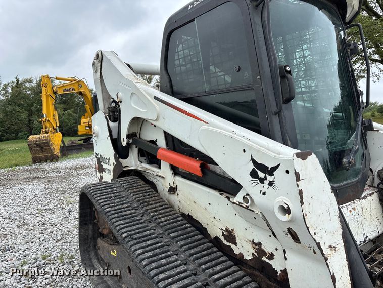 image for item NM9891 2011 Bobcat T750 tracked skid steer loader