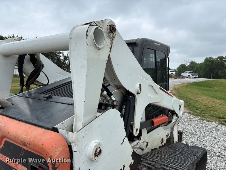 image for item NM9891 2011 Bobcat T750 tracked skid steer loader