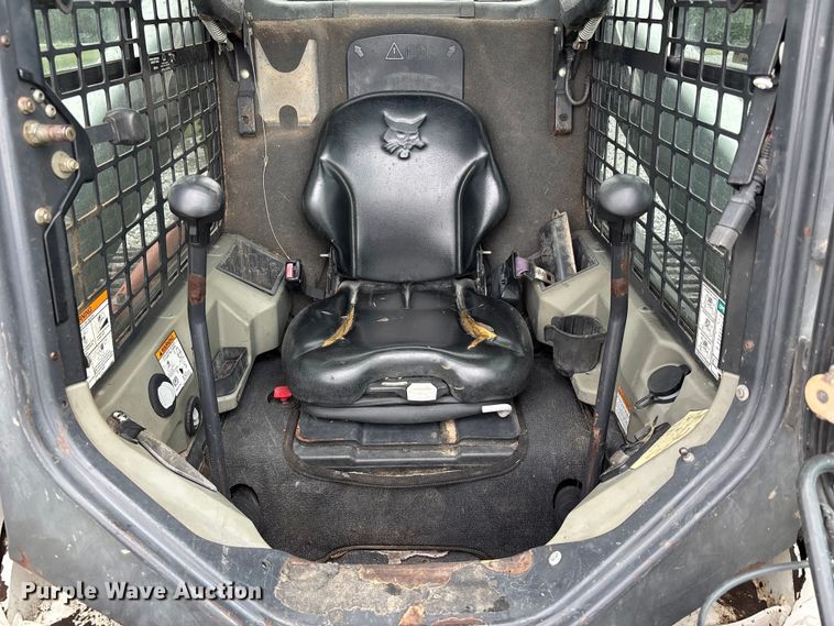 image for item NM9891 2011 Bobcat T750 tracked skid steer loader