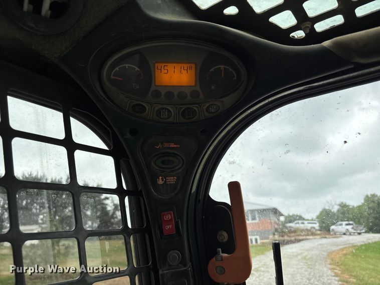 image for item NM9891 2011 Bobcat T750 tracked skid steer loader