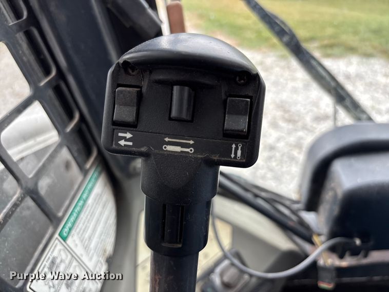 image for item NM9891 2011 Bobcat T750 tracked skid steer loader