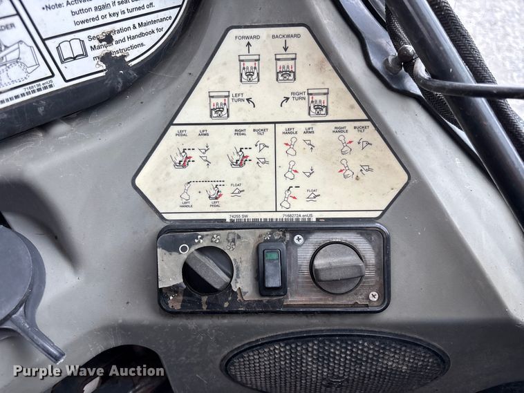 image for item NM9891 2011 Bobcat T750 tracked skid steer loader