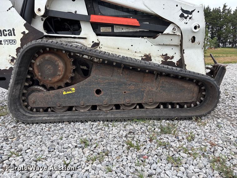 image for item NM9891 2011 Bobcat T750 tracked skid steer loader