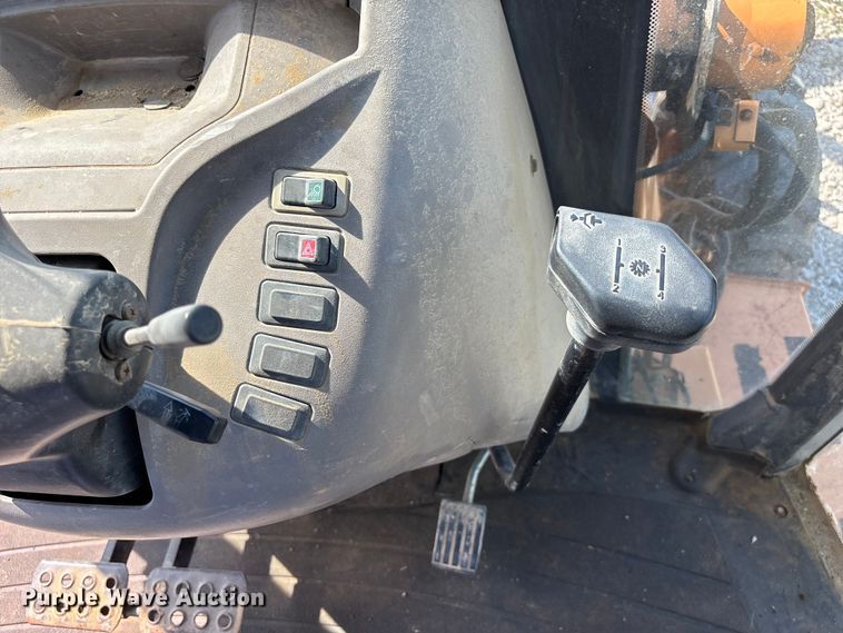 image for item NM9901 2001 Case 580 Super M backhoe