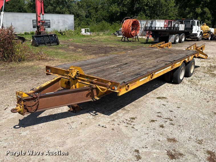 image for item OE9616 1993 CZ Engineering CZ32KT equipment trailer