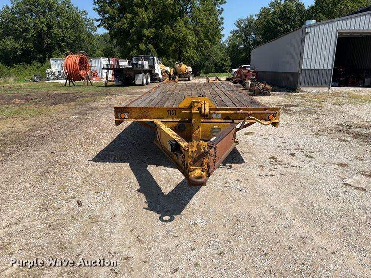 image for item OE9616 1993 CZ Engineering CZ32KT equipment trailer