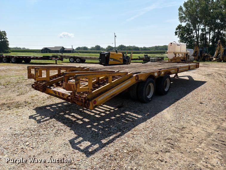 image for item OE9616 1993 CZ Engineering CZ32KT equipment trailer