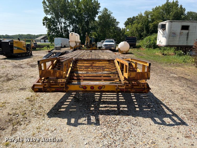 image for item OE9616 1993 CZ Engineering CZ32KT equipment trailer