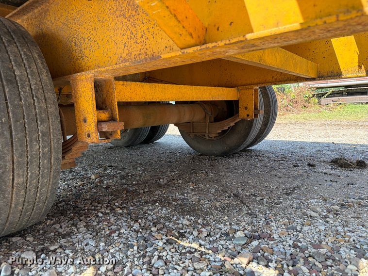 image for item OE9616 1993 CZ Engineering CZ32KT equipment trailer