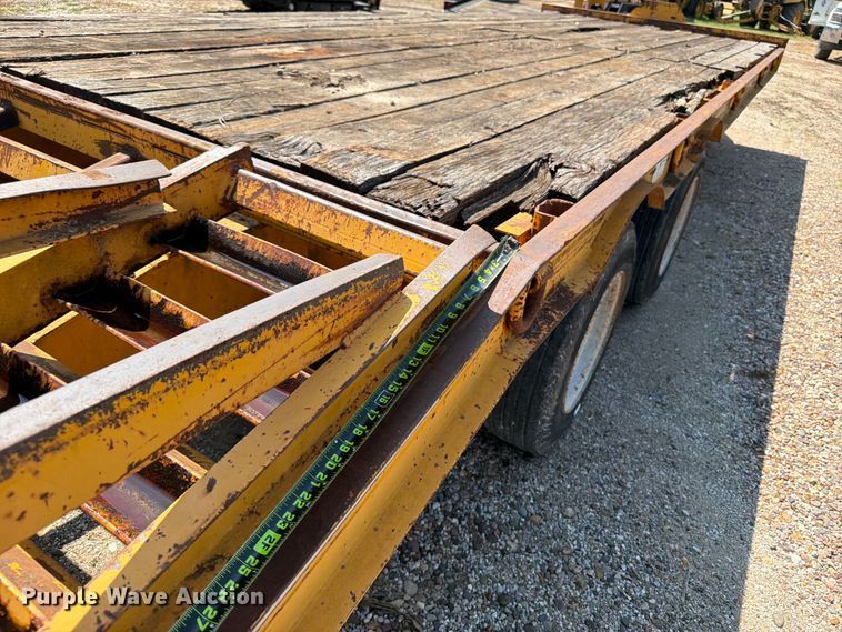image for item OE9616 1993 CZ Engineering CZ32KT equipment trailer