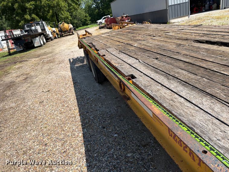 image for item OE9616 1993 CZ Engineering CZ32KT equipment trailer