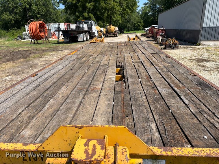 image for item OE9616 1993 CZ Engineering CZ32KT equipment trailer