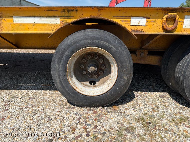 image for item OE9616 1993 CZ Engineering CZ32KT equipment trailer