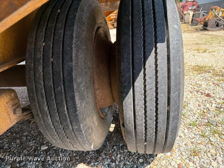 image for item OE9616 1993 CZ Engineering CZ32KT equipment trailer