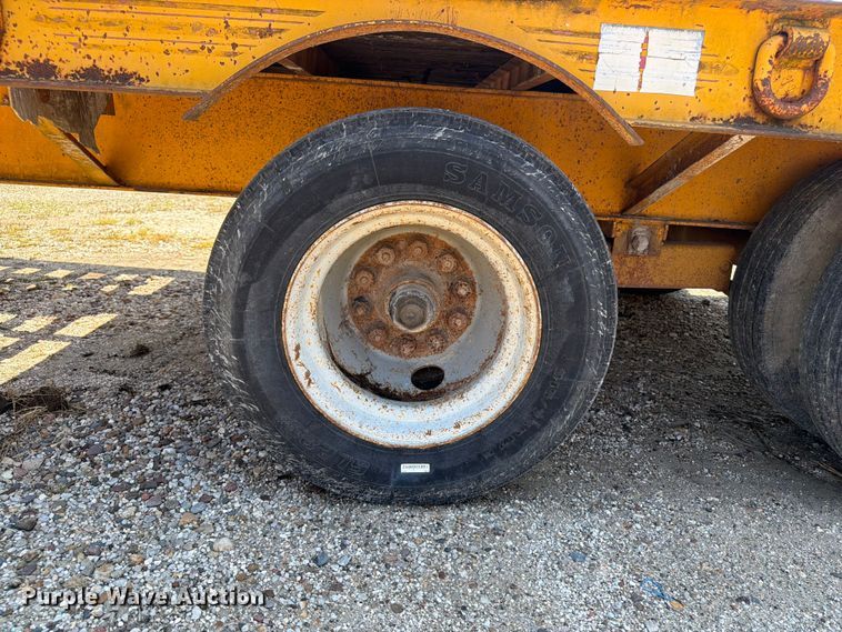 image for item OE9616 1993 CZ Engineering CZ32KT equipment trailer