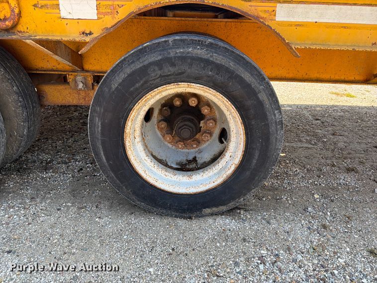 image for item OE9616 1993 CZ Engineering CZ32KT equipment trailer