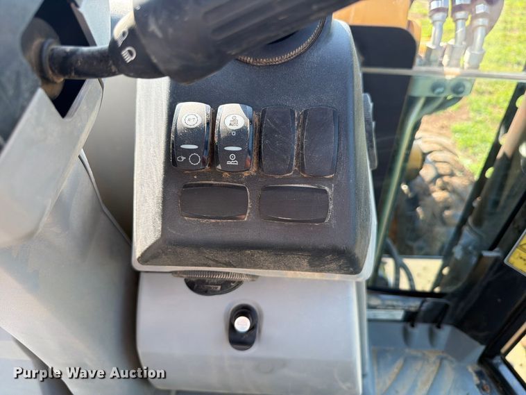 image for item OE9617 2013 Caterpillar 420F IT backhoe