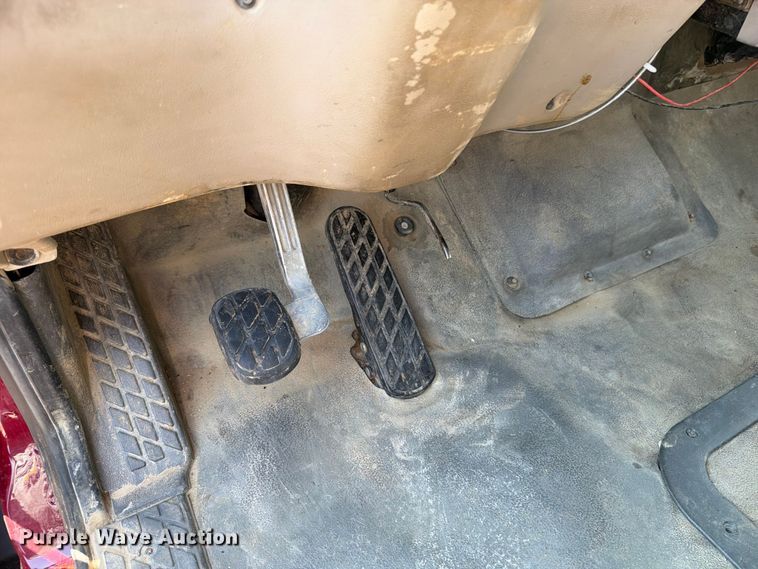 image for item OE9619 2004 Sterling L9500 Series dump truck