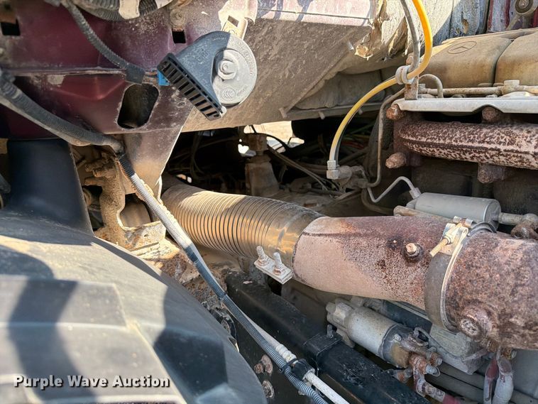 image for item OE9619 2004 Sterling L9500 Series dump truck
