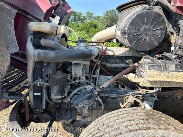 image for item OE9619 2004 Sterling L9500 Series dump truck