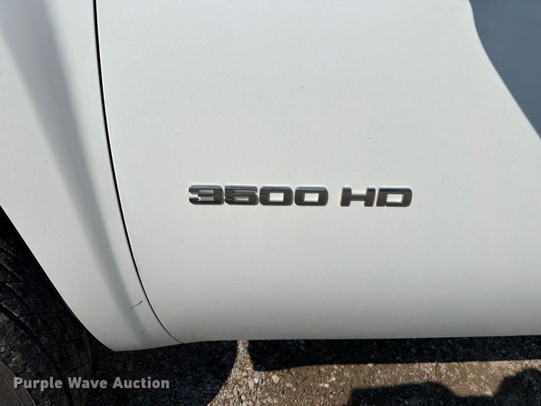 image for item OE9621 2012 Chevrolet Silverado 3500 Crew Cab utility bed pickup truck
