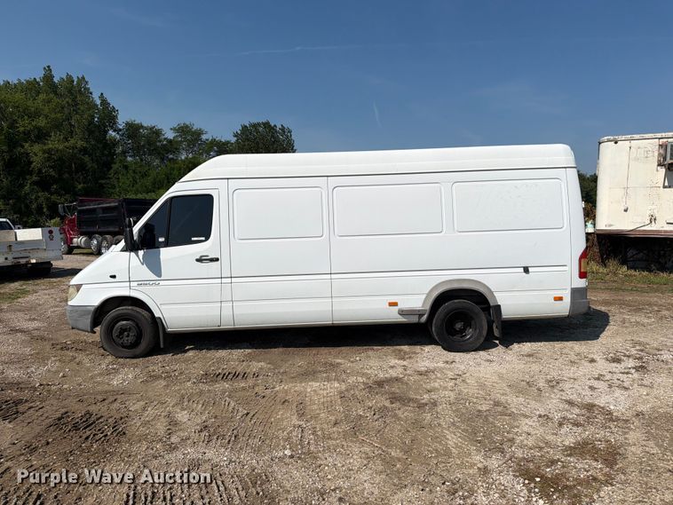 image for item OE9622 2005 Dodge Sprinter van