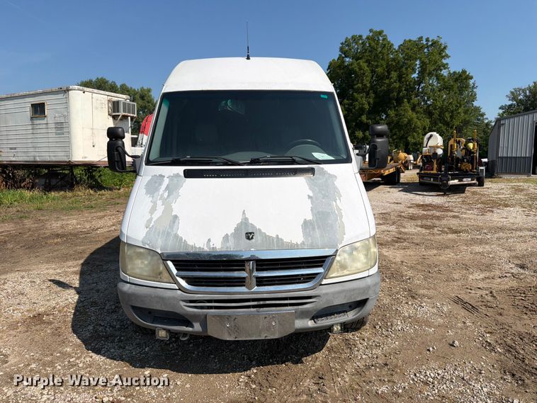 image for item OE9622 2005 Dodge Sprinter van