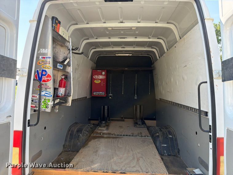 image for item OE9622 2005 Dodge Sprinter van