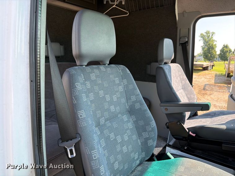 image for item OE9622 2005 Dodge Sprinter van